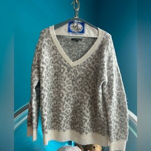 Super cozy cheetah print sweater